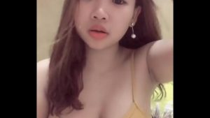 Em bưởi to vú dâm chat sex với các anh cực dâm